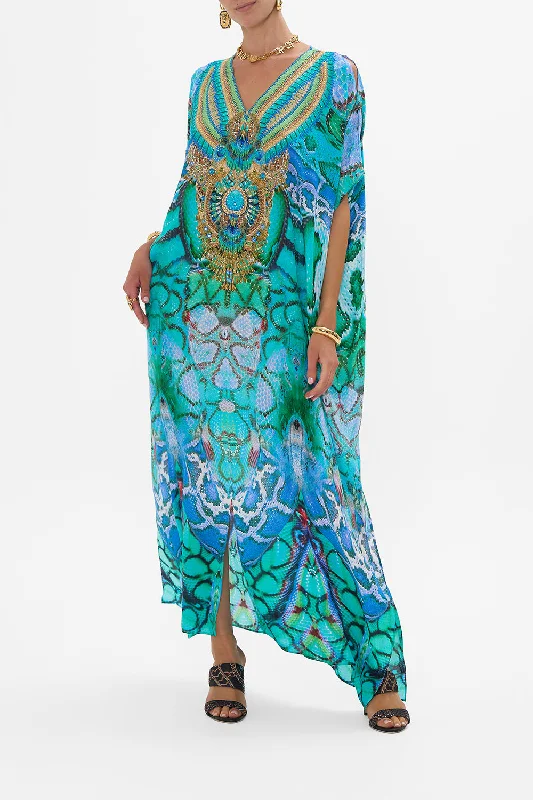 SLIM FIT KAFTAN WITH SPLIT LAND OF WONDER